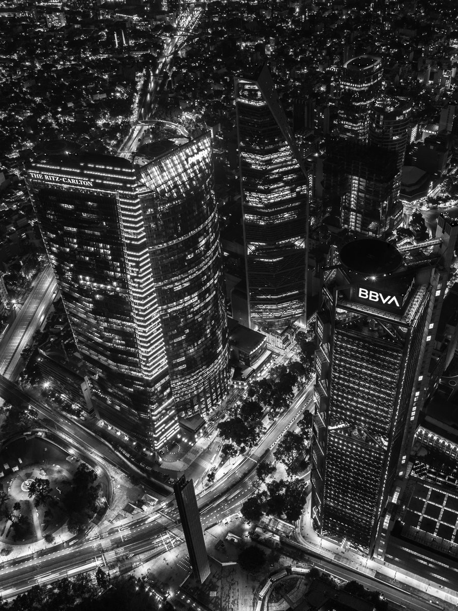 c13studio's tweet image. Left or right?

I ❤️ CDMX