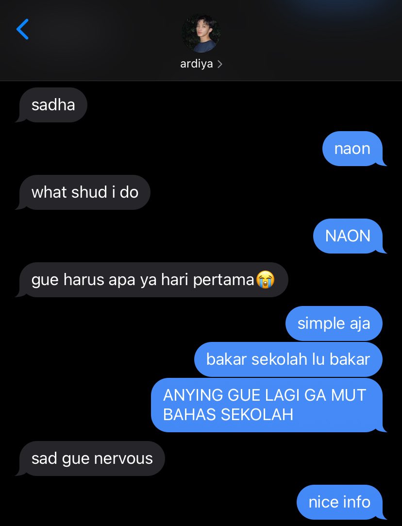 liloquacious's tweet image. 3. Cakep