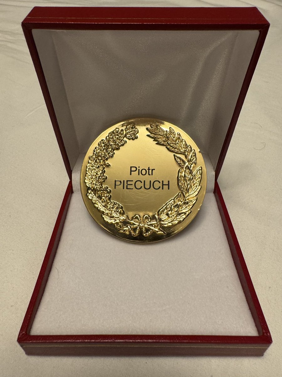 Piotr Piecuch tweet media