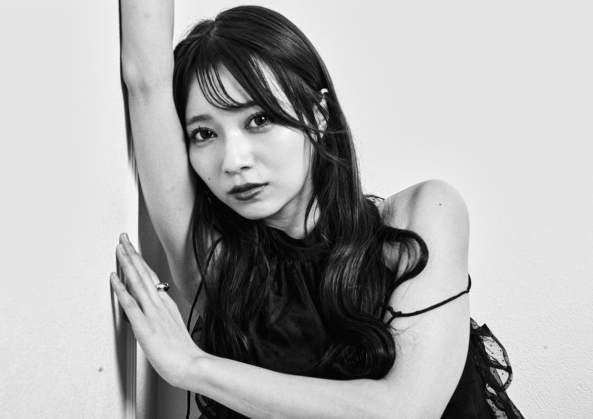 Monochrome Chic
#M11M #Apo50