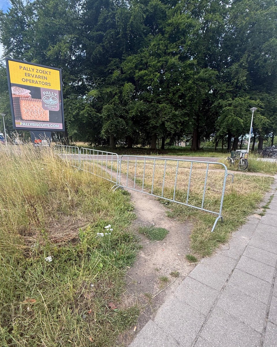 Ook in Vianen is een Olifantenpaadje geblokkeerd. Wanneer houdt deze Olifantenpaadjes heksenjacht eens een keer op?