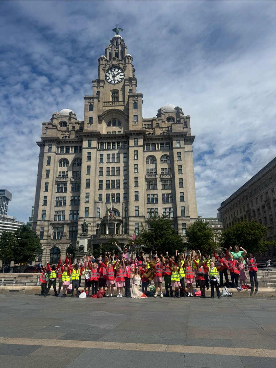 Year 2 had an absolutely fantastic time on our school trip to the Museum of Liverpool and on the ferry today! 

Even our attendance dog Buddy came along for the trip! Can you spot him?