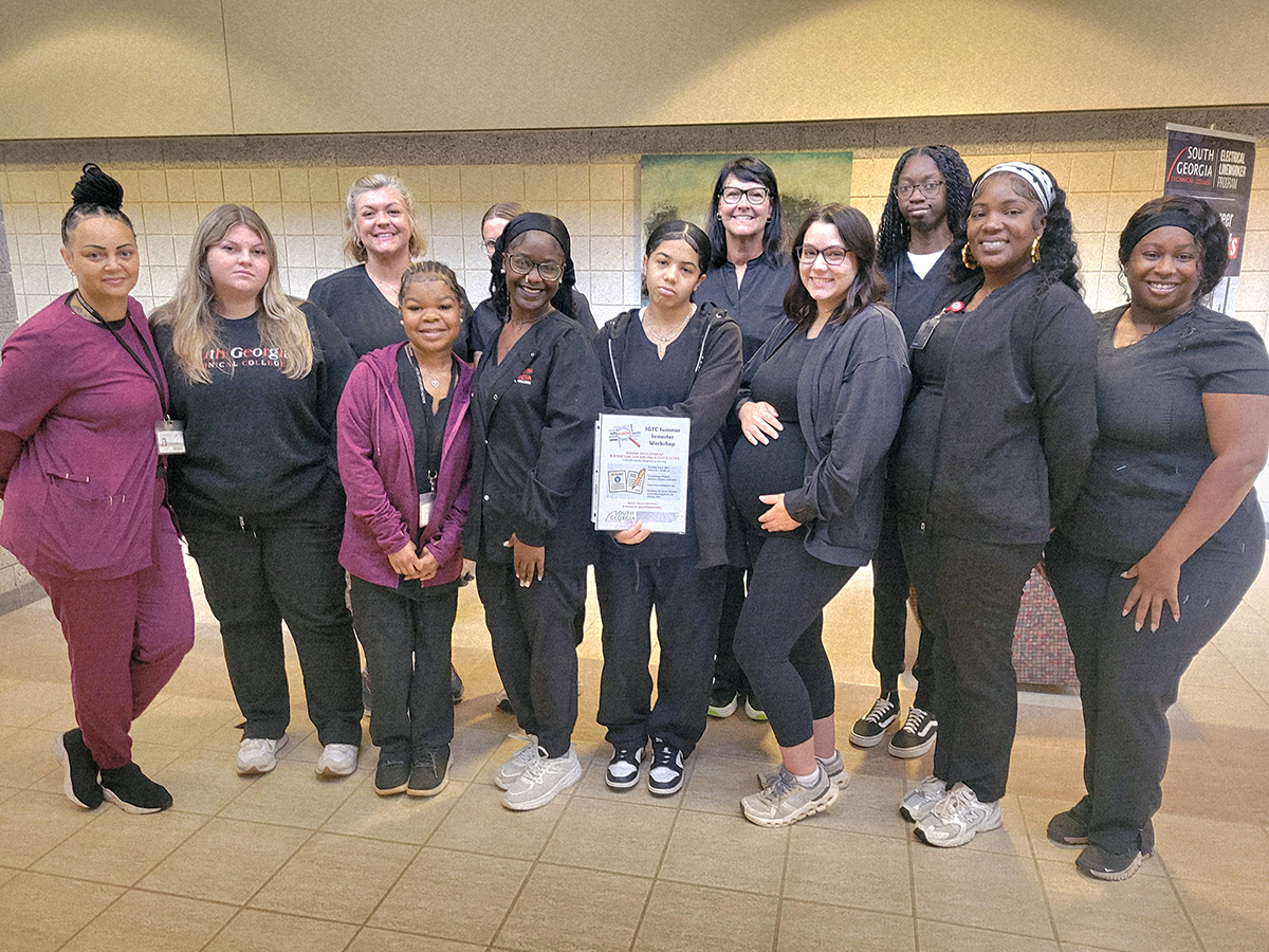 SGTC Career Services Director Cynthia Carter recently led a resume writing workshop for cosmetology students in Andrienne Clayton’s class. The session focused on the importance of a well-crafted resume as a marketing tool for job seekers. Read more at southgatech.edu/sgtc-career-se…