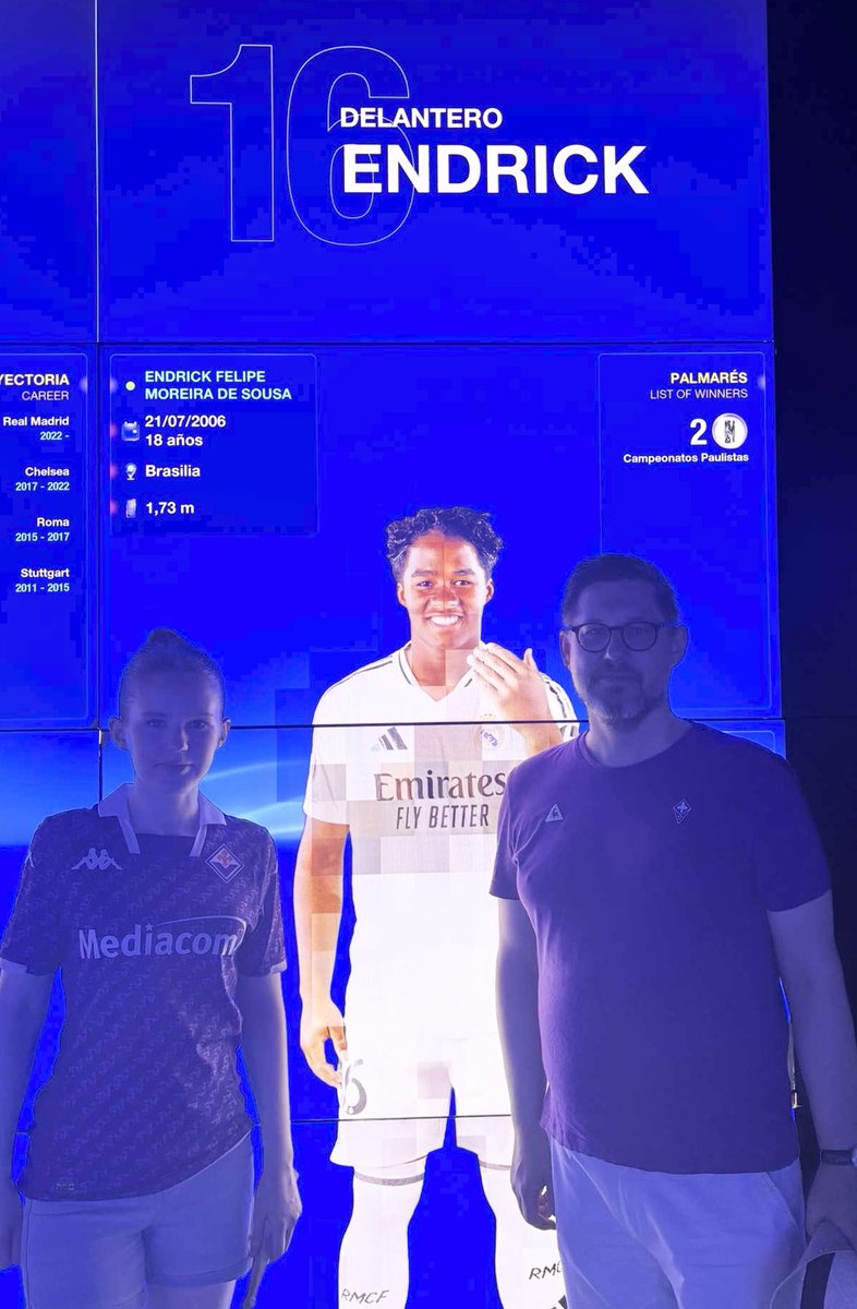 Meanwhile at Santiago Bernabéu… #forzaviola