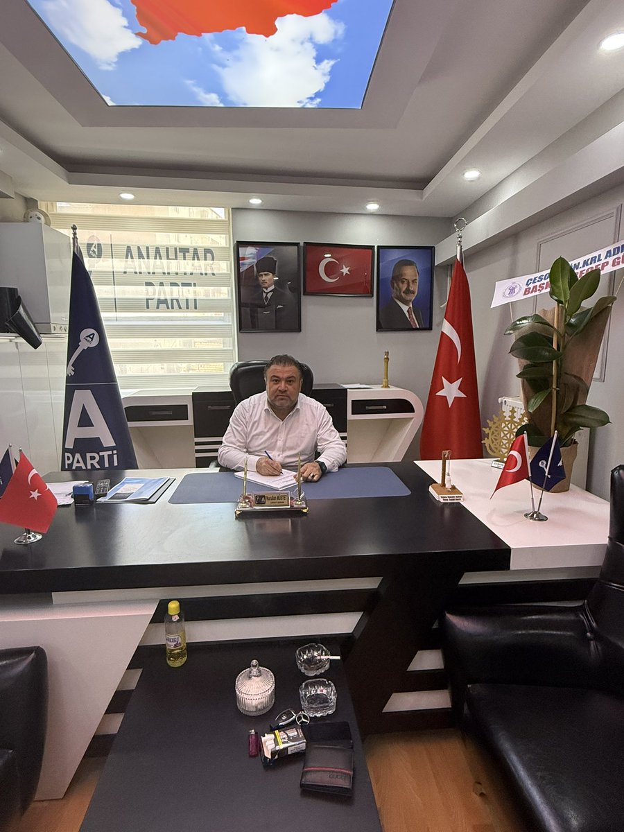 Çorum’un gururu Sayın Ahmet Ahlatcı’nın şehrimize kazandıracağı, değeri 2.3 milyar doları bulan ve yaklaşık 2.000 kişiye istihdam sağlayacak olan füze ve roket yakıtları üretim tesisi yatırımını büyük bir memnuniyet ve gururla karşılıyoruz.

Bu stratejik yatırım sadece