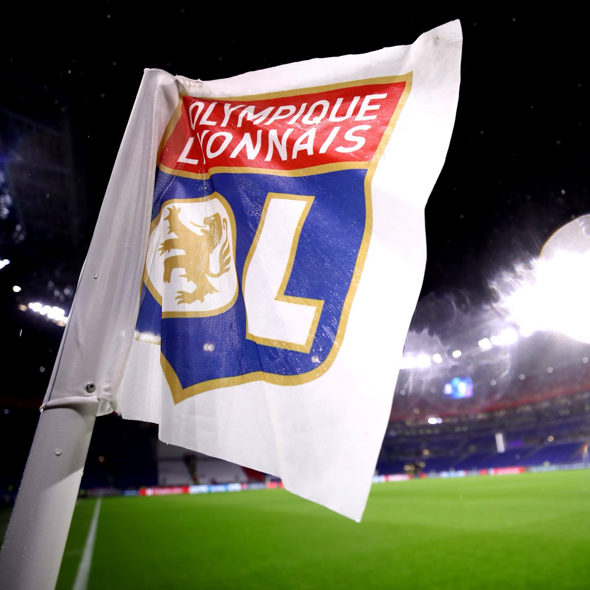 𝗕𝗥𝗘𝗔𝗞𝗜𝗡𝗚: Lyon will STAY in Ligue 1 next season 🇫🇷📈

The DNCG appeal commission has overturned the initial decision to relegate the former French champions 🏆