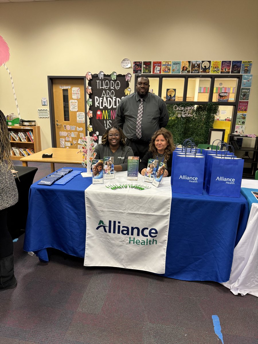 Recently, members of our Mecklenburg County team attended the Berewick Elementary Health Fair, where we supported the Charlotte-Mecklenburg School System and its families by connecting them to available services and providing educational materials about Allianc.