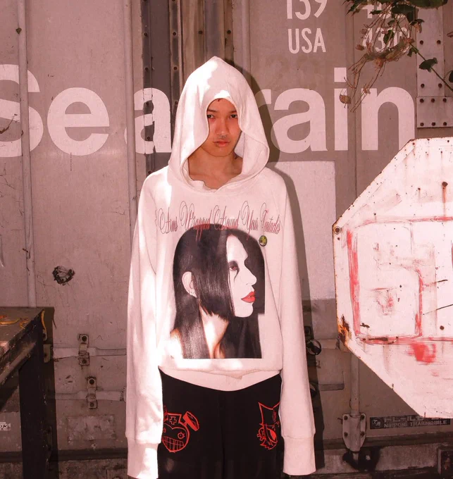 gaggggggg anyways check out more of the collection here !!! the drawings r stitched on hehe not just printed