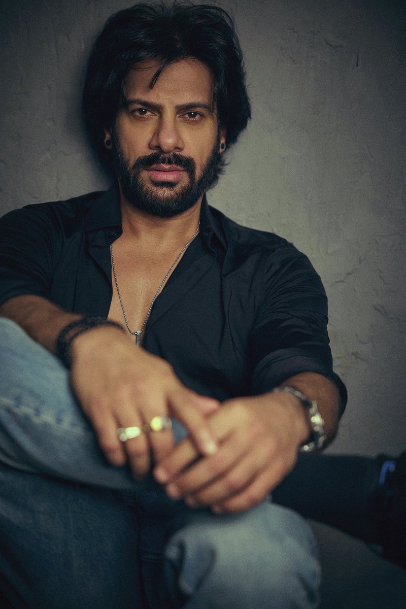 WebduniaHindi's tweet photo. कभी कीमत की बात मत करो, मूल्य की बात करो : करण वीर मेहरा
#KaranVeerMehra #TheKaranVeerMehraShow #BB18 #KKK14 #WINNER #TeamKVM #BiggBoss18 @KaranVeerMehra https://t.co/Oa5op8tDvC