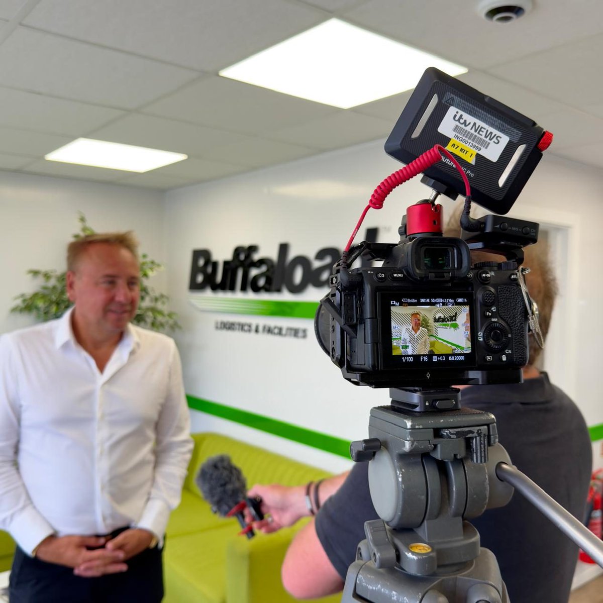 Buffaload's Ross Taylor is the 'go-to' interviewee whenever local news teams are looking for someone to discuss issues affecting road haulage and the public road network!
The news item will be aired at 6pm this evening.
#buffaload #ITVAnglia #ITVNews #A47 #transport #uklogistics