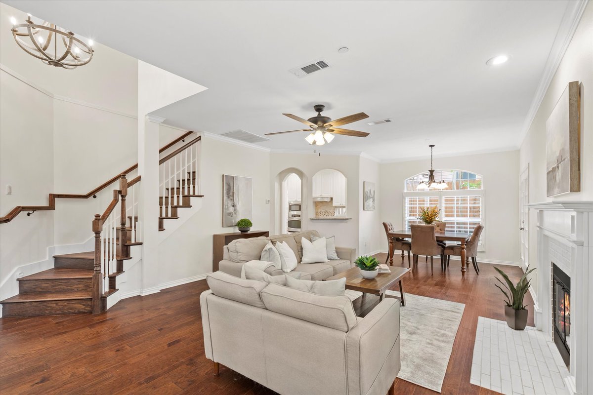 judiwrightteam's tweet image. Coming Soon in Addison &amp;amp; Open Sat &amp;amp; Sun 7/12 &amp;amp; 7/13 from 1-3PM. Totally updated!

#openhouse #addisontx #comingsoon #dfwhomes #dfwrealestate #thejudiwrightteam #thewrightteamfortherighthome #makethewrightchoice #opensaturday #opensunday #addisonopenhouses #addison #ebbyhalliday