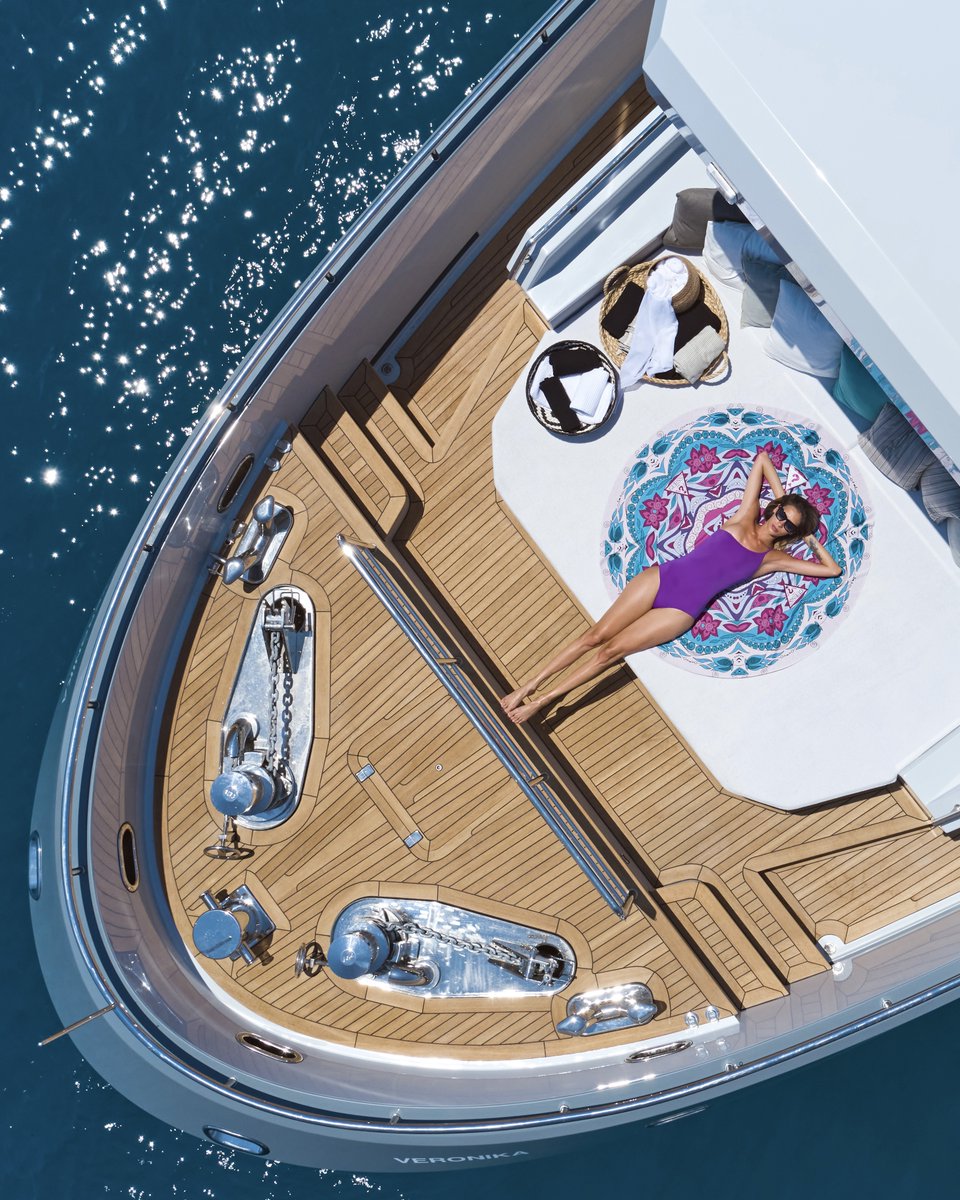 BeringYachts's tweet photo. Escape. Unwind. Belong.
With loved ones or just you and the sea — this is your moment. Contact us to plan your Bering retreat.
#BeringYachts #HomeOnTheWater #OceanRetreat #LifeAtSea #QuietLuxury #TrueExplorer https://t.co/WTLW4y0ifJ