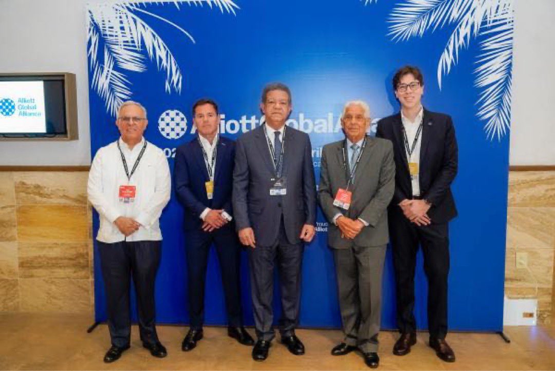 Ulises Cabrera pone en alto a la República Dominicana como anfitrión de evento global

marcasur.com/noticia/ulises…