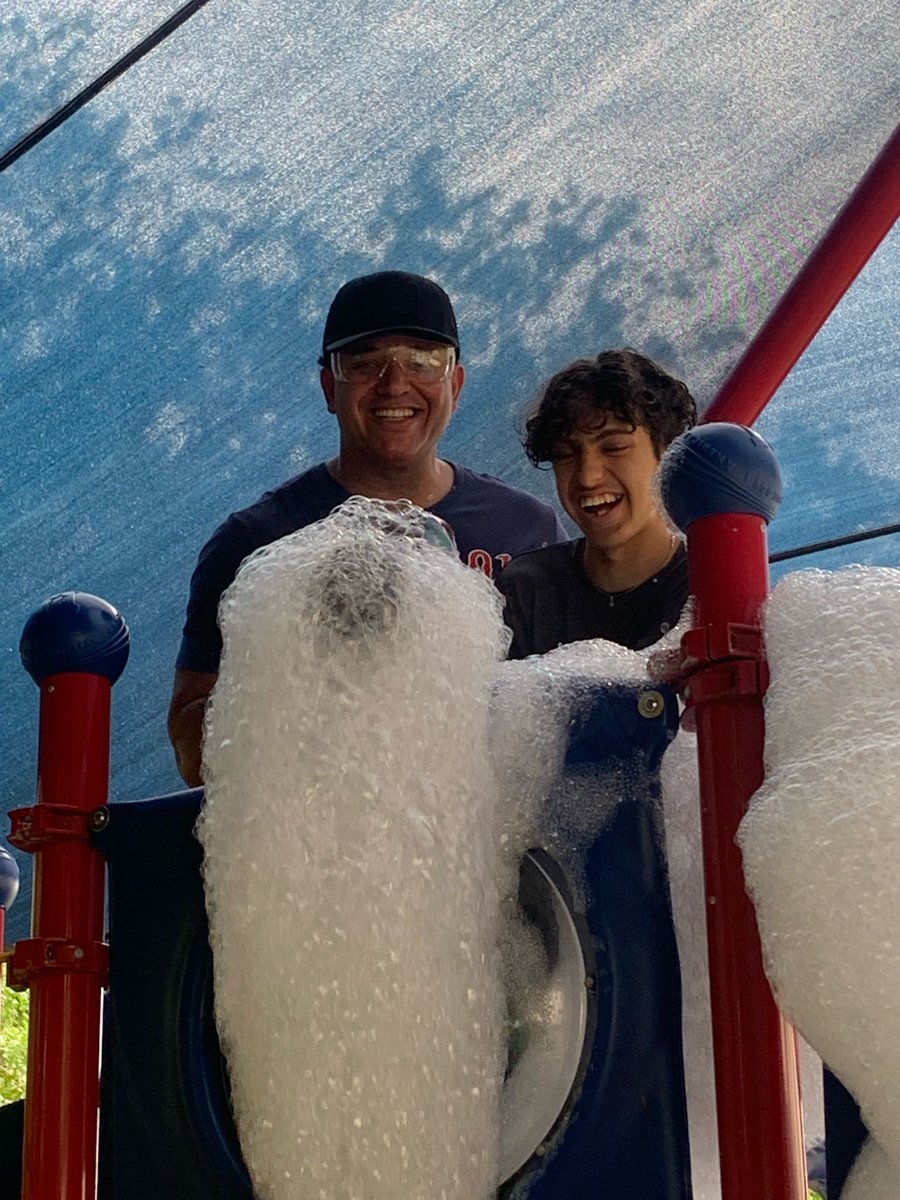 Victory_School1's tweet photo. What an incredible FOAM PARTY Friday!  We wrapped up the month of June with some amazing foamy fun right on the playground. We absolutely love providing these unique, sensory experiences for our students. https://t.co/y0MOmiVoWf
