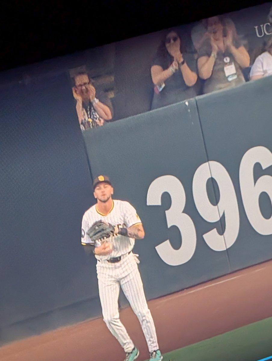 dfteach's tweet image. So I went to my first Padres game last night and was on TV twice. 🤣
#ImpactRetreat