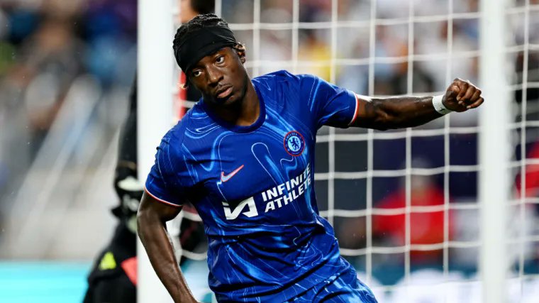 Arsenal French Club (@frenchafc) on Twitter photo Selon <a href="/David_Ornstein/">David Ornstein</a>, Arsenal est entré en contact avec Chelsea pour la signature de Noni Madueke.
Les deux clubs sont actuellement en discussion. Tout est réglé du côté du joueur et il veut rejoindre Arsenal. Selon <a href="/David_Ornstein/">David Ornstein</a>, Arsenal est entré en contact avec Chelsea pour la signature de Noni Madueke.
Les deux clubs sont actuellement en discussion. Tout est réglé du côté du joueur et il veut rejoindre Arsenal.
