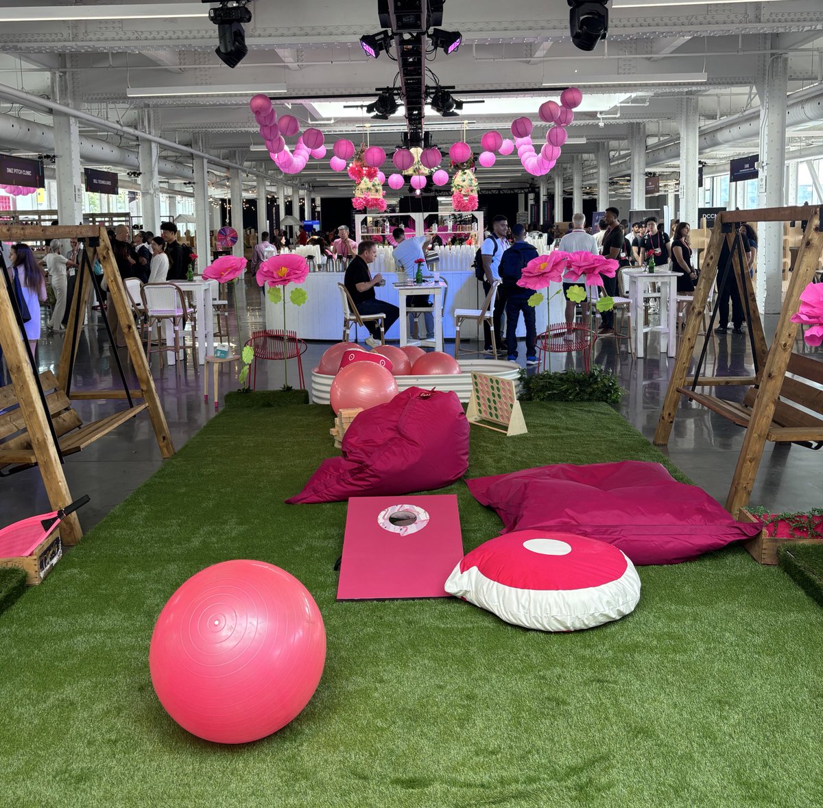 sonofsarah's tweet image. Let’s do this! @startupfest