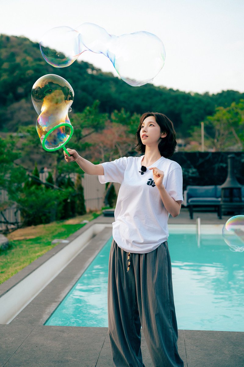 _rn_jm's tweet image. 이여자가 부장인 회사에 입사하고싶어미치겟다