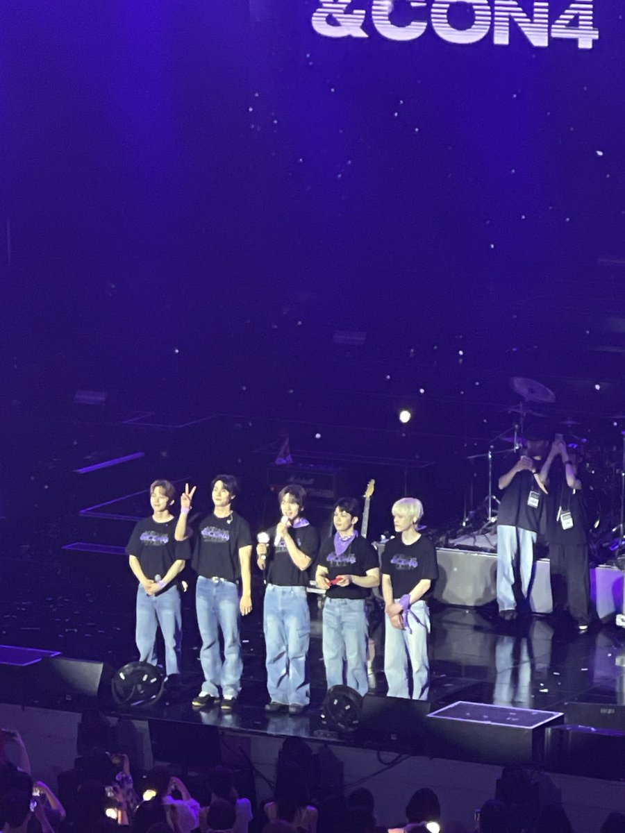 shesaissue's tweet photo. 엔콘4 in Busan D1-D2 참여 완료🥰
사탕을 주신을 엔피아 고마워🥺
#엔콘4 #엔플라잉 #NFlying https://t.co/HfcbppaMIP