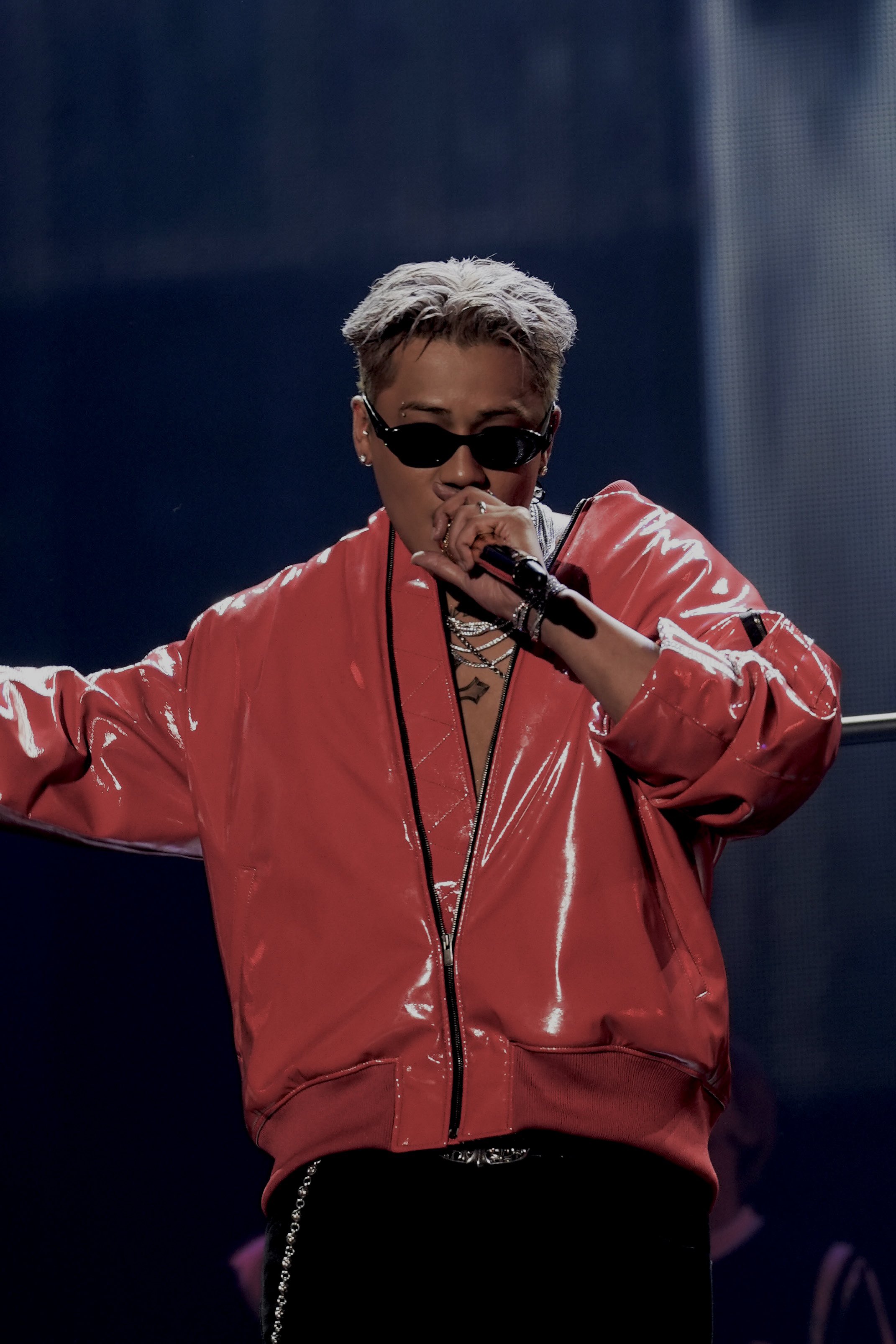 山下健二郎 白ラブ クッション j.s.b. love 山下健二郎 フォト