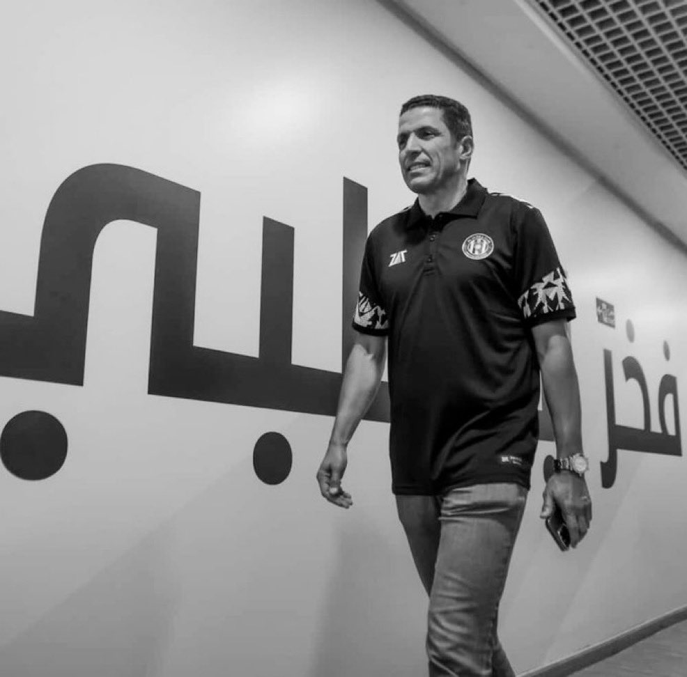 ما بطرق الى الارقام الي كلنا نعرفها، هذي التصريحات تبين بأنه غير كفو لقيادة فريق بحجم الجزيرة 

اهدرنا، حاولنا، نتمنا، لم نستطيع، سوء حظ..
هذي تصريحات مدرب تبني عليه موسم اخر ؟😂

 #الجزيرة_اكبر_عن_عموتة
<a href="/aljazirafc/">نادي الجزيرة</a>