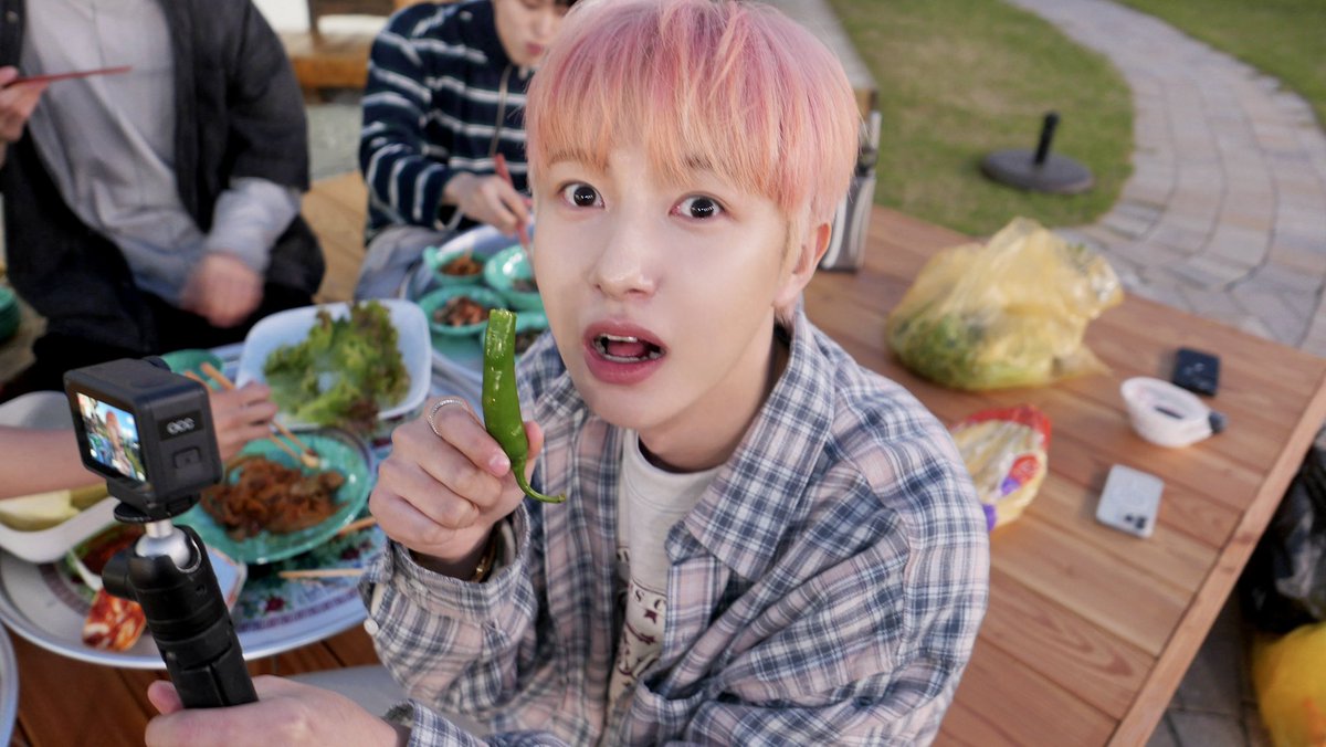 POPCORNBOBO323's tweet photo. RENJUN IS A CUTE BABY 😭😭😭😭😭😭😭😭😭😭😭😭😭😭😭😭😭😭😭 https://t.co/EPEcPQ7kkV