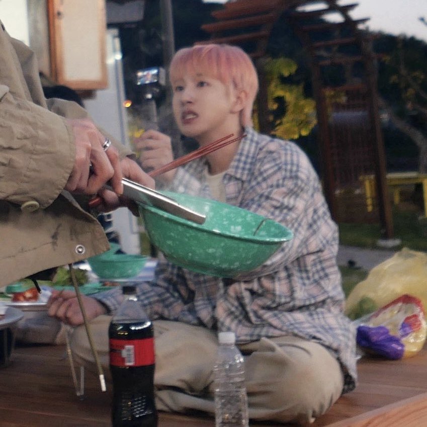 POPCORNBOBO323's tweet photo. RENJUN IS A CUTE BABY 😭😭😭😭😭😭😭😭😭😭😭😭😭😭😭😭😭😭😭 https://t.co/EPEcPQ7kkV