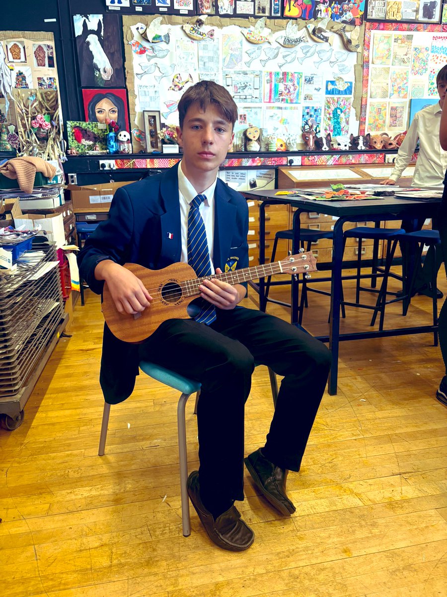 Thank you to all that came to our Expressive Arts Celebration Evening. A huge well done to our performers. Until next year. #TeamRhosnesni 🎨 🎭 🎵