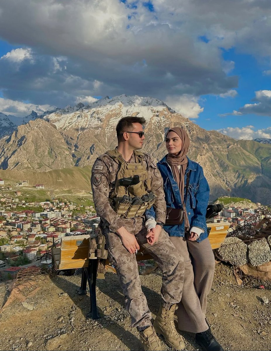 Vallahi nasibe inanin; Senin olanı Allah senden baska kimseye yar etmez.