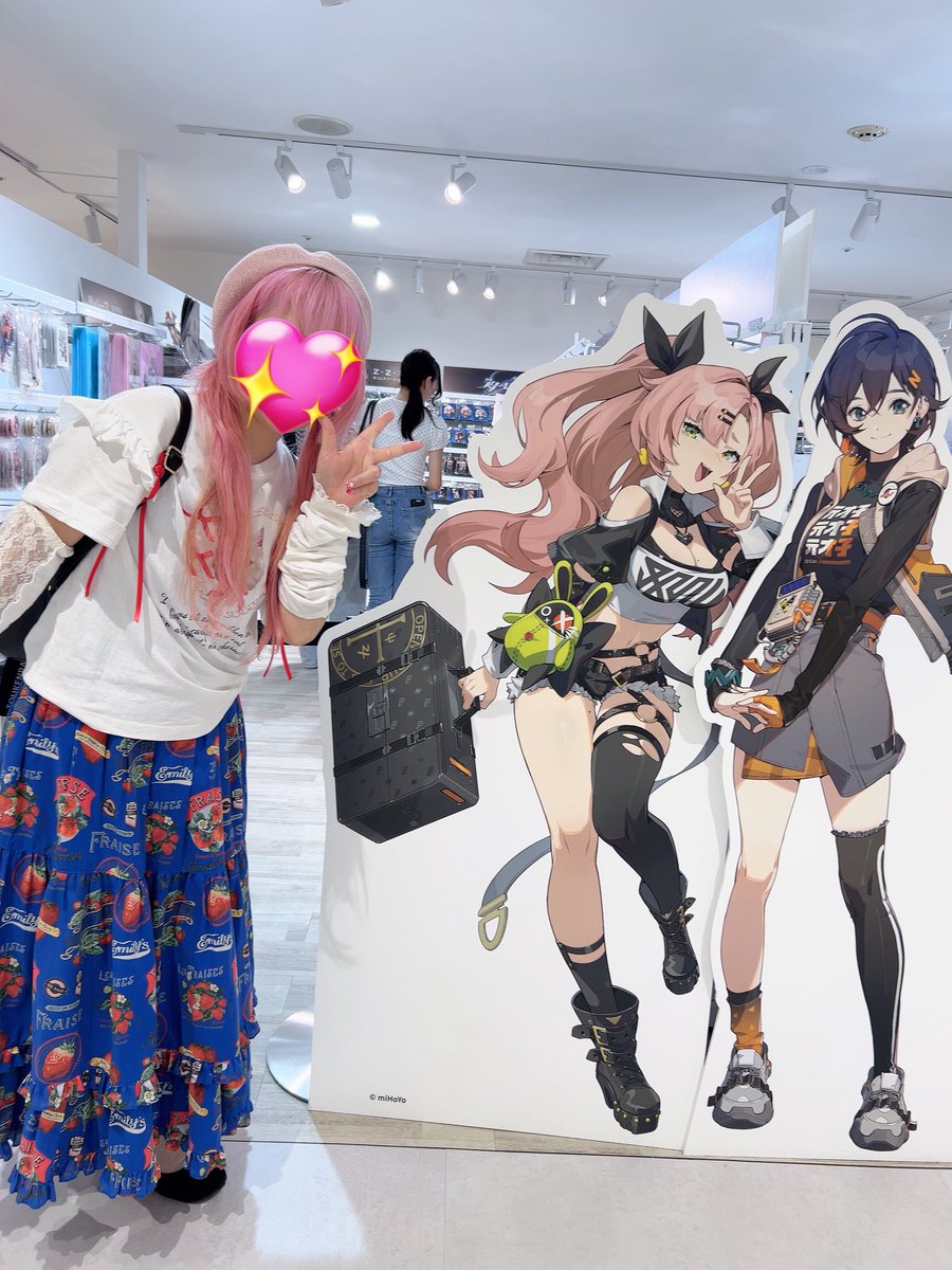 110_1chi5's tweet photo. 近所なのでご近所着でごめんだけどニコちゃんと撮ってもらった🤭 https://t.co/k6a4ugz8it