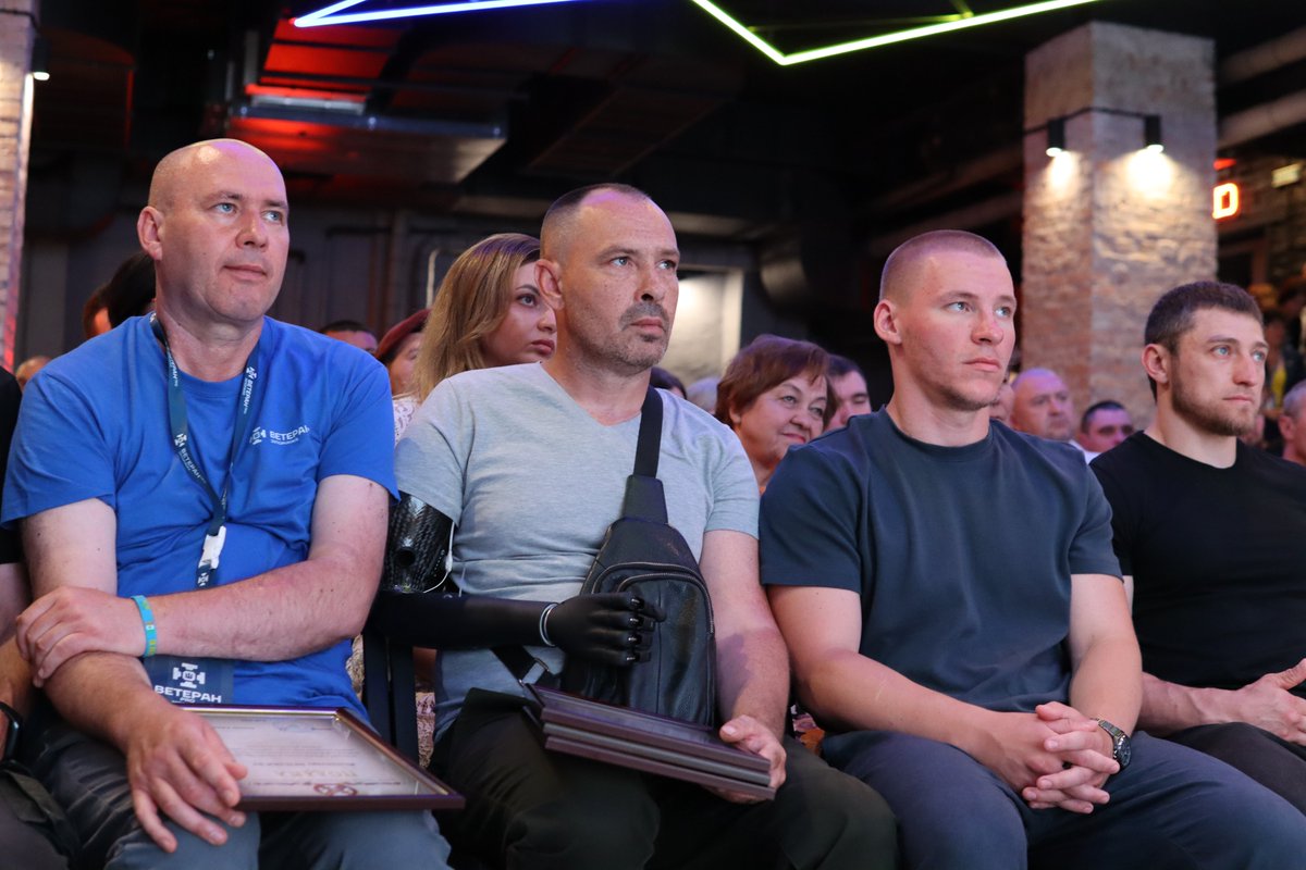 IOMUkraine's tweet image. Over 7,000 demobilized veterans live in Zaporizhzhia region. With support from the European Union @EUDelegationUA, IOM organized a job fair in Zaporizhzhia to support veterans and their families access new career opportunities and reintegrate into civilian life.