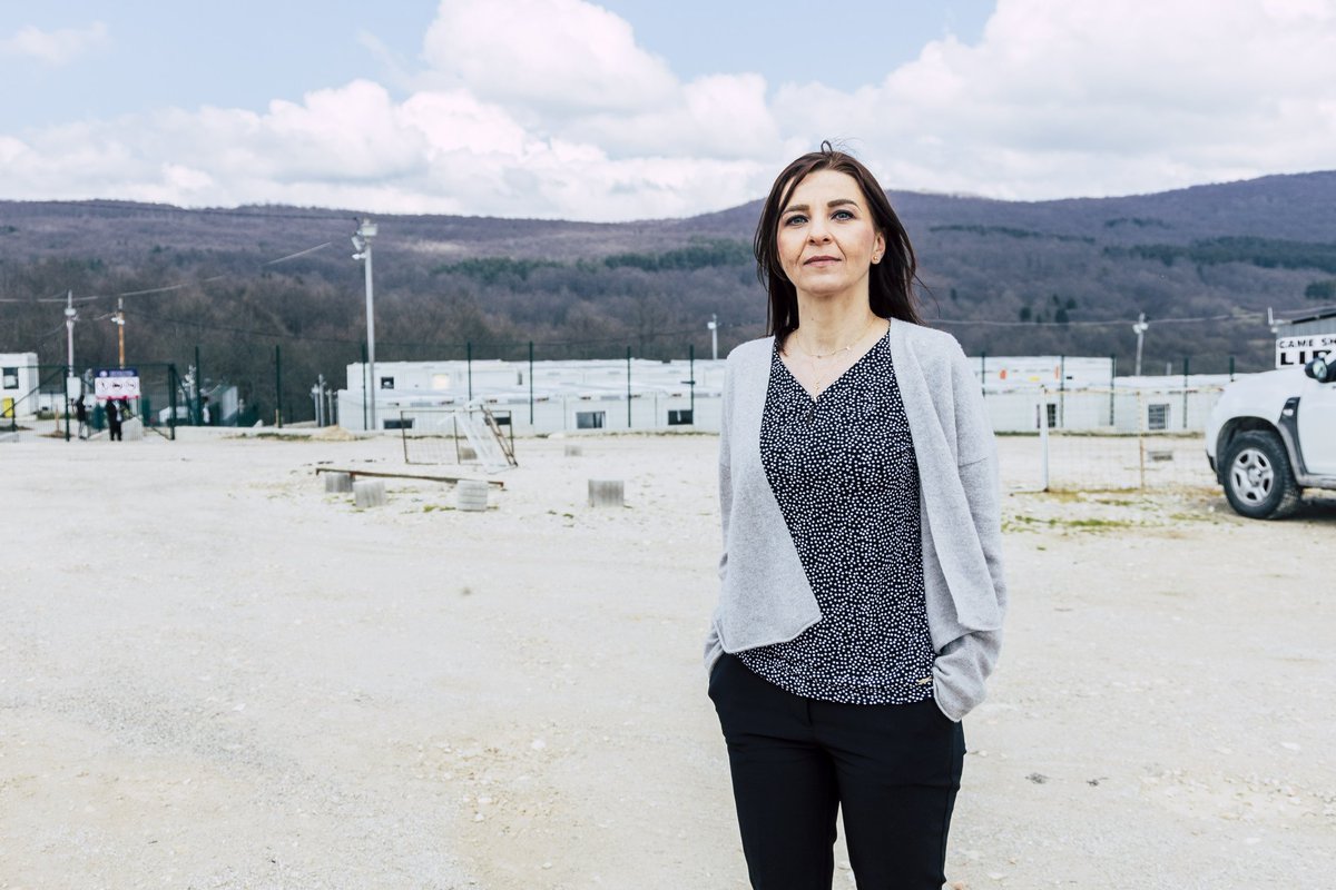 <a href="/dziedzic_ewa/">Ewa Ernst-Dziedzic</a> hat den höchsten Orden der Republik bekommen -  verdient. Alleine wie sehr sie mit uns gegen den Missbrauch von österreichischen Steuergeldern in Bosnien mitgekämpft hat und im Aufhalten des illegalen Gefängnisses im Camp Lipa geleistet hat, ist einen Orden wert.