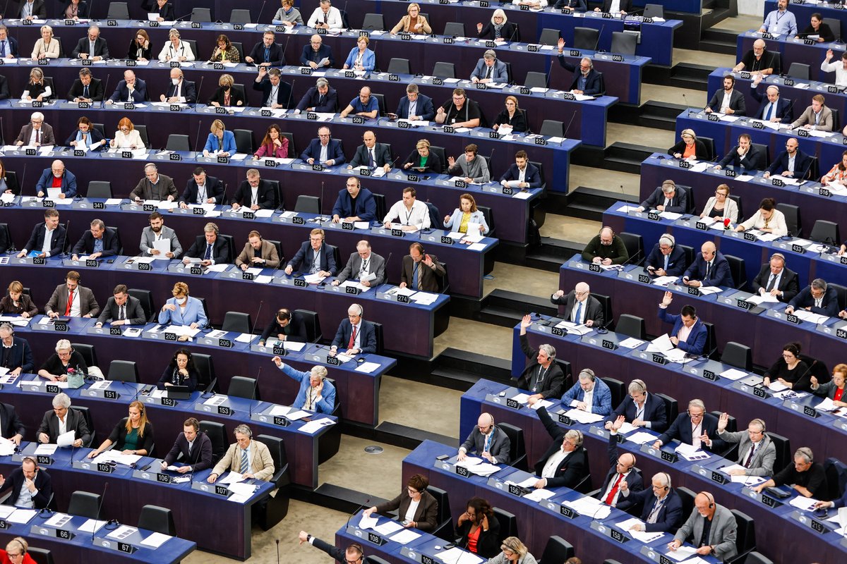 EP_Development's tweet image. 🗳️Today, MEPs in Strasbourg vote on the draft report by @RobertBiedron & @NFarantouris on the SDGs, from 12pm.
Follow here for updates on the outcome and what comes next
Final draft report: europarl.europa.eu/doceo/document…
Voting List: europarl.europa.eu/sedcms/votingL…