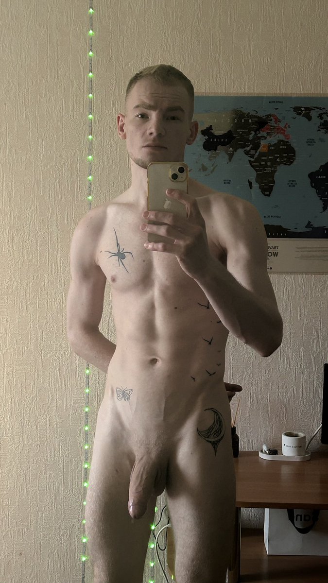 spider_boy21's tweet photo. Top looking for a cozy bottom. You can be bratty )) https://t.co/8JIF73eBwV