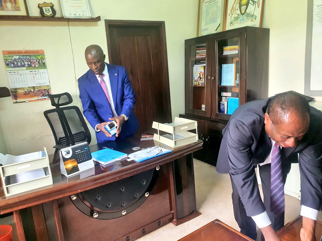 Update;
Official Handover Ceremony 
At Ssaza CAOs Office, Mr. Kawooya David formally handed over to Mr. John Asimwe, the new Chief Administrative Officer. This significant transition takes place ahead of Mr Kawooya David's official retirement on 13th/7/25. Congs to both gentlemen