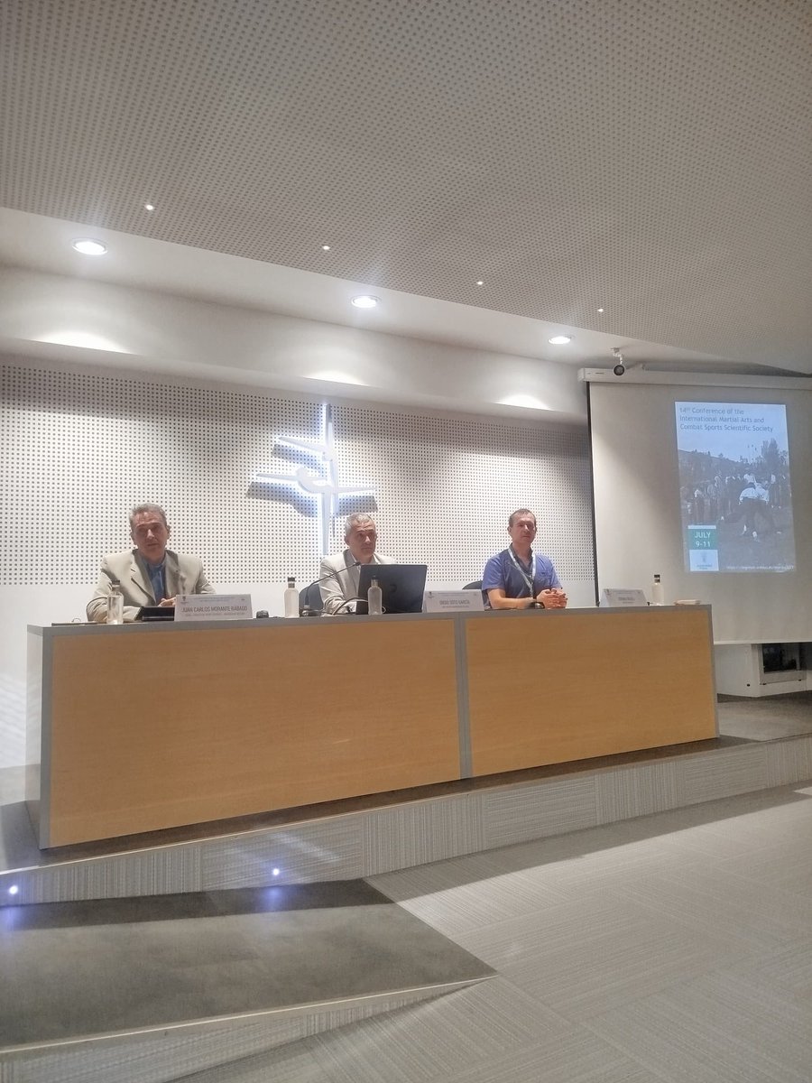 FCAFD León tweet media