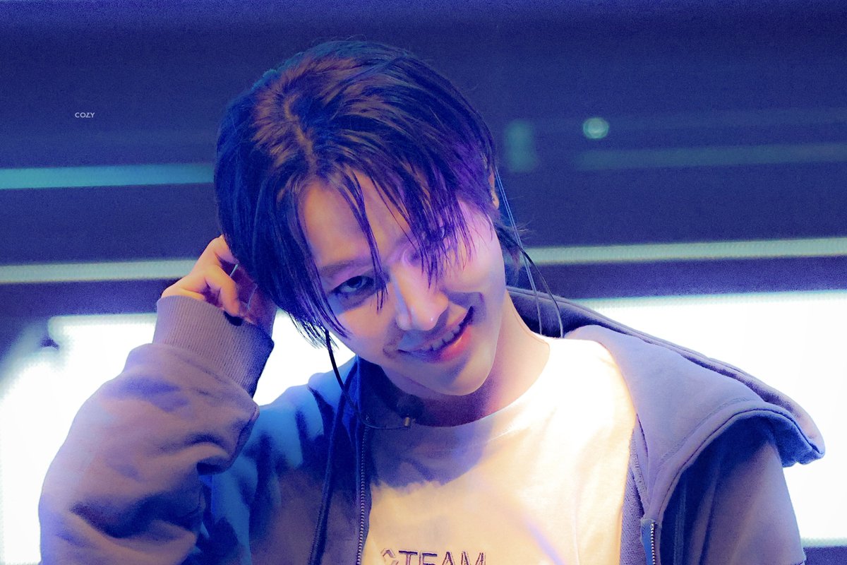 020709_'s tweet photo. 王奕翔生日快樂˖ ࣪⊹ #HAPPY_NICHOLAS_DAY https://t.co/xgGi78fvZP