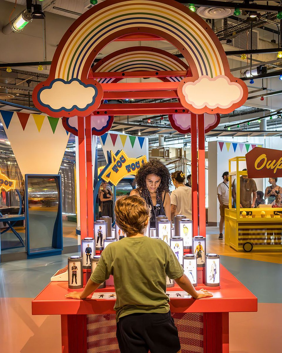 🎉 La Cité des enfants 5-10 ans a rouvert ses portes !

Un lieu magique où les petits curieux peuvent jouer, découvrir et s’émerveiller dans 5 univers 🌈🧸🎠💧🔧

Ici, l’ennui est interdit et la folie du jeu est reine !

Prêts à embarquer dans la plus folle des aventures ?
🧒🏽👧🏼👦🏻