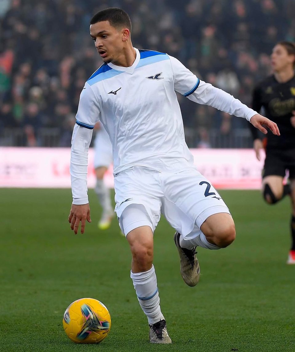 SouhailPackm's tweet image. Como s’intéresse de plus en plus à Belahyane !
De son côté, le Marocain souhaite devenir le meneur de jeu de Sarri à la Lazio et n’a pas peur de la concurrence.