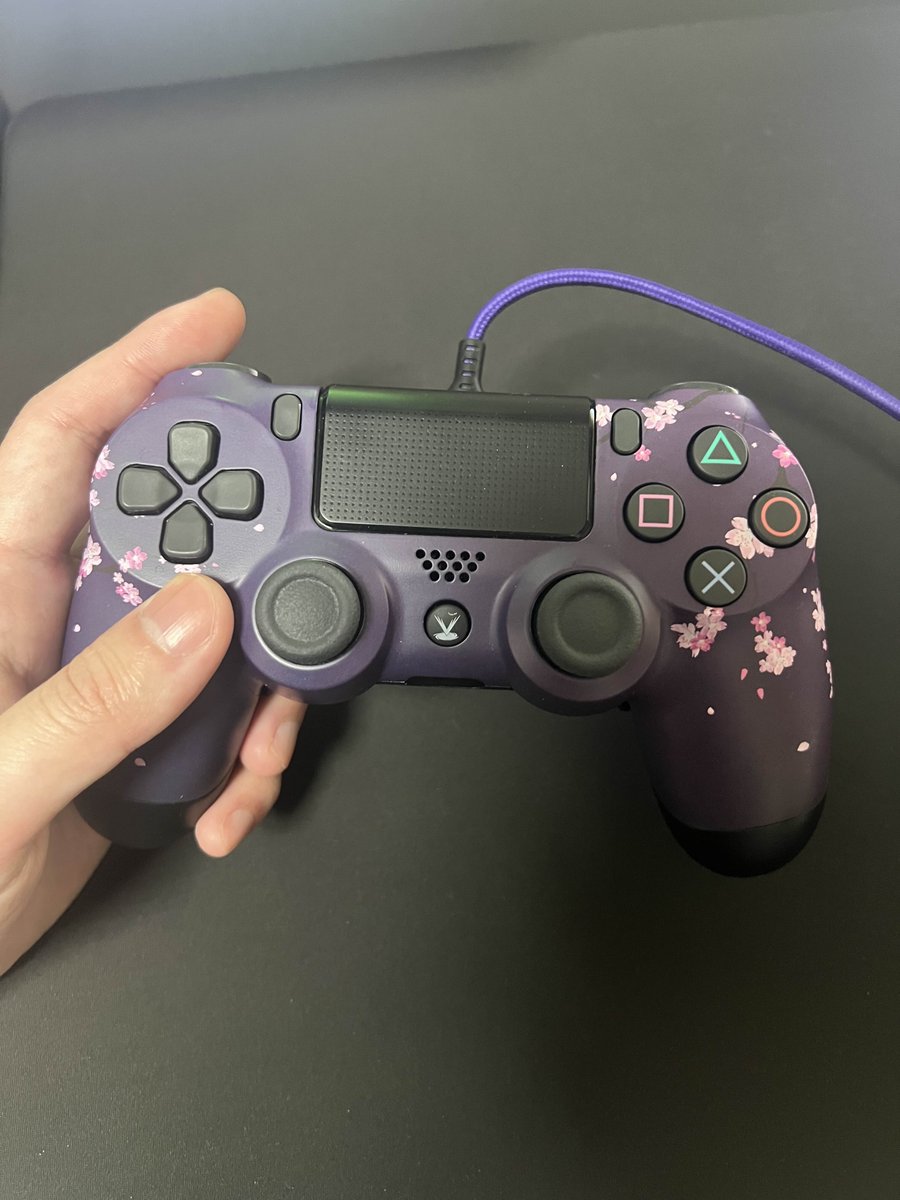 Lukecitys's tweet image. 【PS4コンユーザー必見】

Void GamingのPS4 Firebirdのスペックがやばすぎる件について

・PS4コントローラーで最大1200Hz
・ホールエフェクト採用
・スティック調整を細かく設定可能
・Type-C接続

▼詳細動画
youtu.be/h3LgSa4SB0U