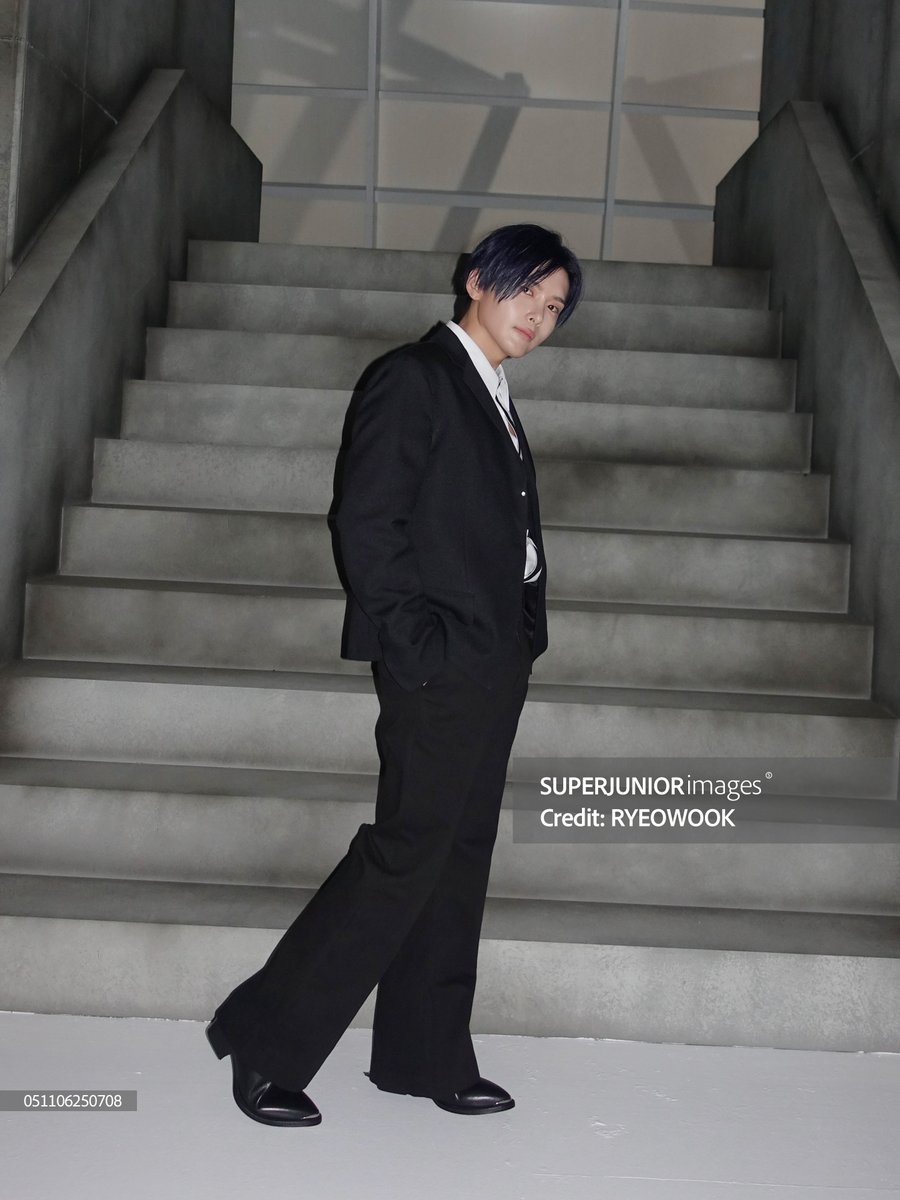 SJofficial's tweet image. 📸: 𝙀𝙭𝙥𝙧𝙚𝙨𝙨𝙈𝙤𝙙𝙚

#슈퍼주니어 #SUPERJUNIOR
#ExpressMode #SUPERJUNIOR_ExpressMode
#SuperJunior25