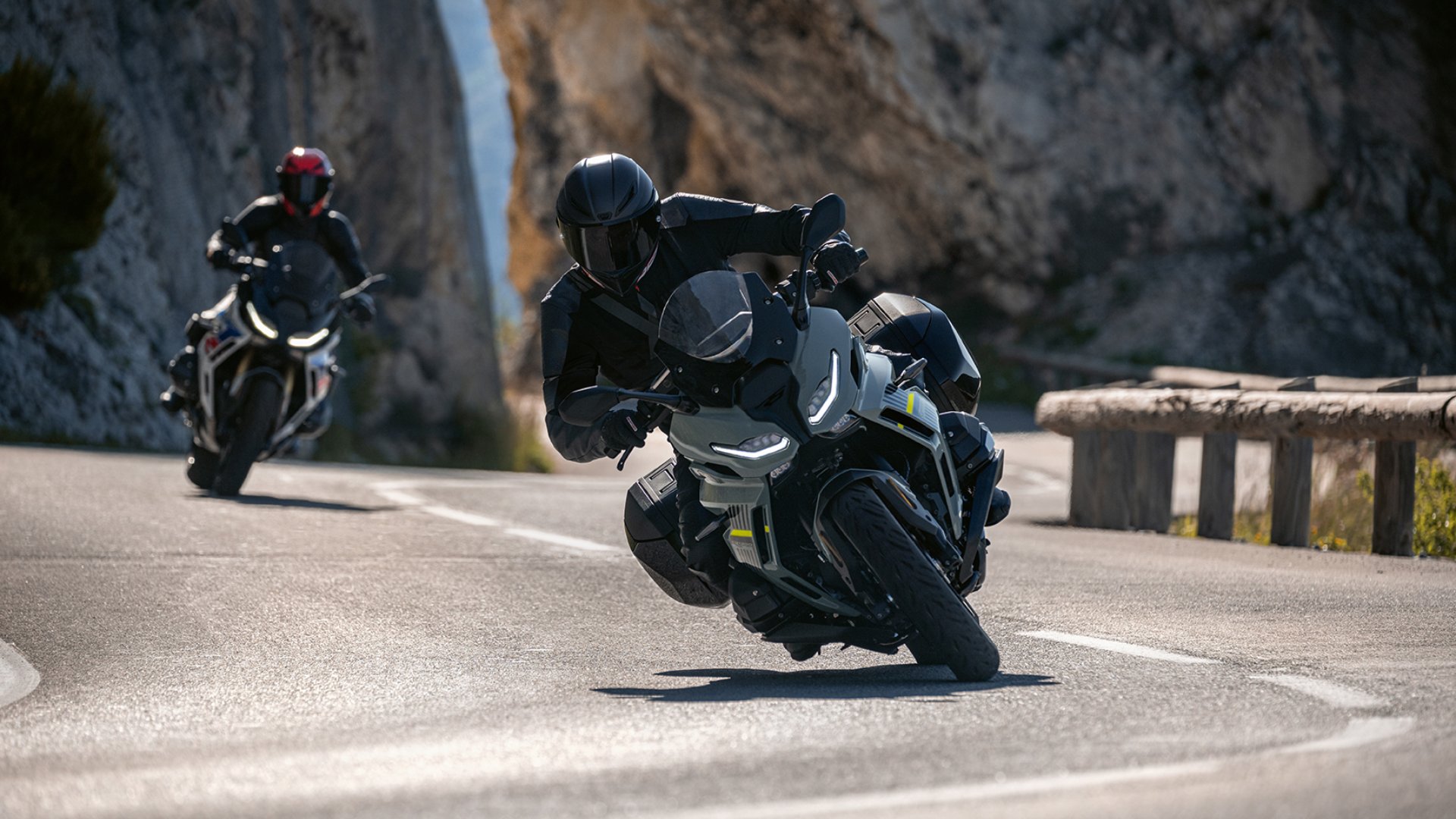 BMWMotorrad (@BMWMotorrad) / X