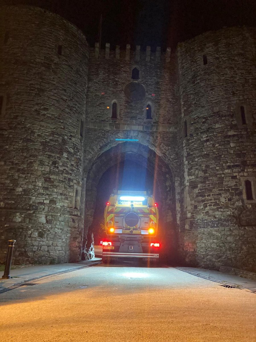 hiwayservices's tweet image. Cleaning up on a finished HFS job with our in-house Road Sweeper. 

 01227 714 380   lidia@hi-way.co.uk   hi-way.co.uk 
#RoadSweeper #HFS #RoadMarkings