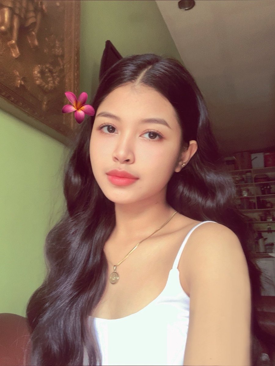 vlglyra's tweet photo. 🌺 https://t.co/UTG0z4wXNR
