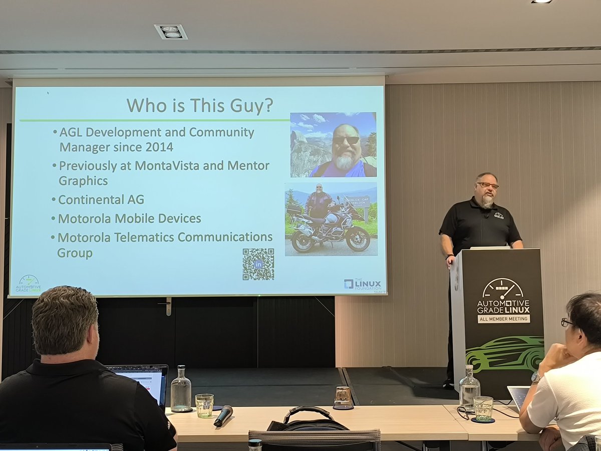 autolinuxjp's tweet image. AGL AMMでコミュニティマネージャーのWaltの発表が始まりました。GMのDanは写真撮り忘れたので、AGLオフィシャルから発表されたらリポストします!