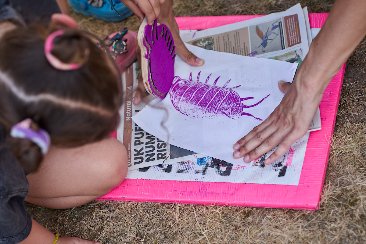 Thank you to <a href="/thejellyReading/">Jelly</a> for the amazing block printing workshop at #WaterFest2025!
It was also fantastic to see the parade featuring banners made by New Town Primary School students, all while being energised by the incredible World Groove drummers!