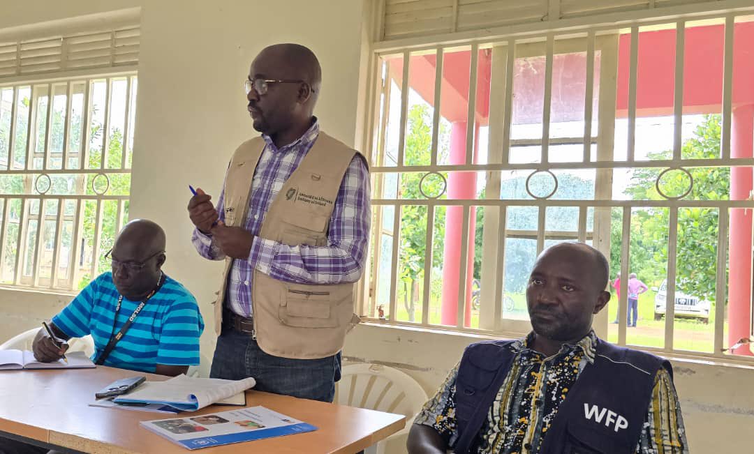 IrlEmbUganda's tweet image. @IrlEmbUganda & @WFP are in #karamoja this week reviewing progress on our shared school feeding efforts to boost #nutrition , enhance #FoodSecurity & keep kids in school. Amazing to see the power of orange-fleshed sweet potatoes! #EducationForAll #climatesmart