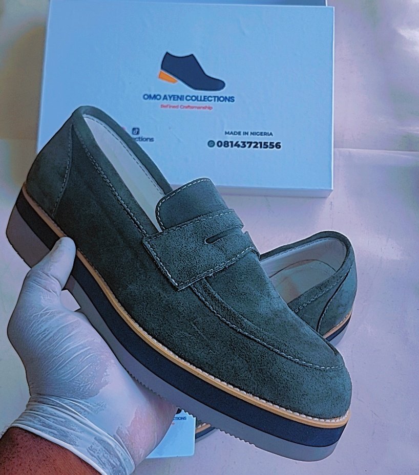Omo__ayeni's tweet photo. @davido Handmade luxury shoes for classic men*  ✨️ 
 💯 leather quality 

Refined Craftsmanship!!!

Stepping outside the ordinary, with exclusive shoes from *OmoAyenicollections*

Pls DM for exclusive corporate and designs, slides/slippers for both men and women.

#65,000
@davido https://t.co/S9FfeCjvy8