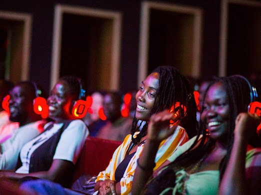 SsunaLawrence's tweet image. Still catching my breath after THE CoMeDy BLACK FRIDAY 🖤 at the National Theater!
What a night—crazy crowd, loud laughs, and unforgettable energy. 🎤😂🔥
#standupcomedy #ComedyBlackFriday