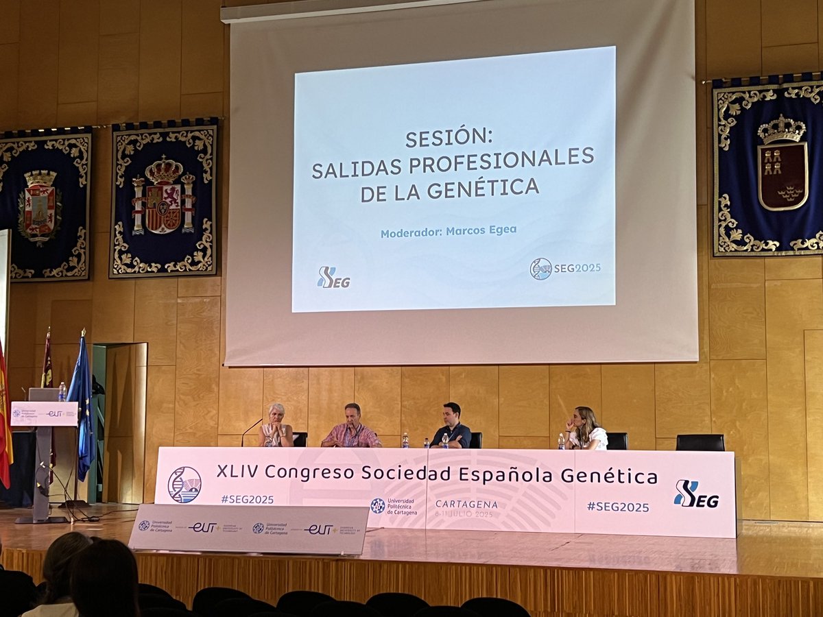 Lluis Montoliu (@lluismontoliu) on Twitter photo Interesante sesión para reflexionar y debatir sobre salidas profesionales en genética en el #SEG2025 <a href="/segenetica/">@SEGenetica</a> con tres perfiles de éxito: Isabel <a href="/Isabel_CBGC/">Isabel Lopez Exposit</a> directora del <a href="/cbgc_arrixaca/">CBGC.ARRIXACA</a>, Belén <a href="/Bedelamo/">Belén de la Morena ツ</a> CEO de <a href="/longseq_info/">LongSeq Applications</a> y Juan Manuel Herrero, genetista en <a href="/PigImprovement/">Pig Improvement Company (PIC)</a> Interesante sesión para reflexionar y debatir sobre salidas profesionales en genética en el #SEG2025 <a href="/segenetica/">@SEGenetica</a> con tres perfiles de éxito: Isabel <a href="/Isabel_CBGC/">Isabel Lopez Exposit</a> directora del <a href="/cbgc_arrixaca/">CBGC.ARRIXACA</a>, Belén <a href="/Bedelamo/">Belén de la Morena ツ</a> CEO de <a href="/longseq_info/">LongSeq Applications</a> y Juan Manuel Herrero, genetista en <a href="/PigImprovement/">Pig Improvement Company (PIC)</a>
